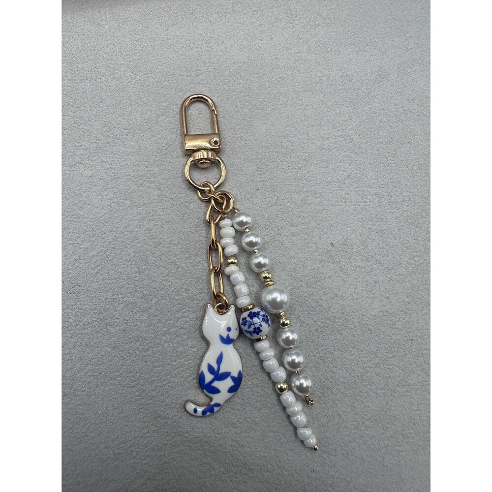 Blue White Cat Pearl Beaded Keychain Bag Charm Holder - Picture 9 of 11
